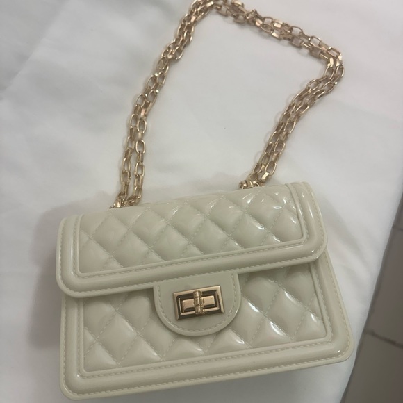 Handbags - Elegant Cream Quilted Chain Bag